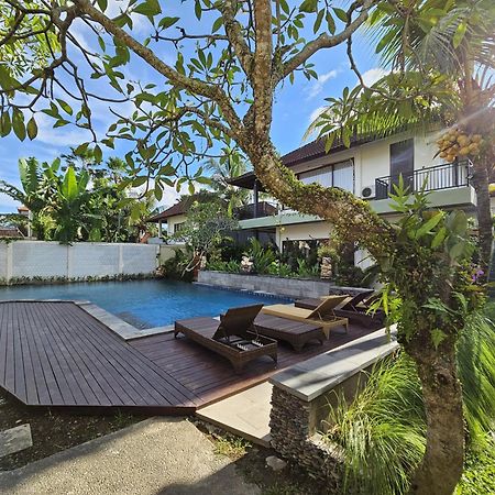 Putri Ayu Cottages Убуд Экстерьер фото